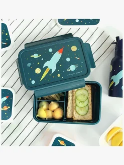 A Little Lovely Company Bento Madkasse, Rummet