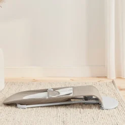 BabyBjörn Balance Soft Skråstol Mesh, Gråbeige/Hvid