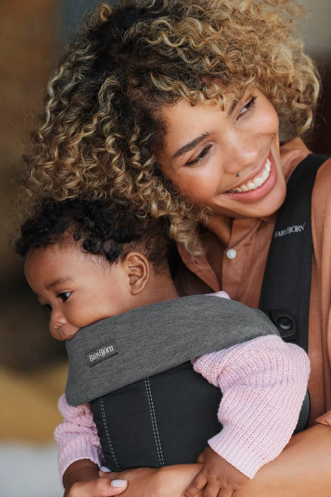 BabyBjörn Hagesmæk til Bæresele Jersey, Mørkegrå