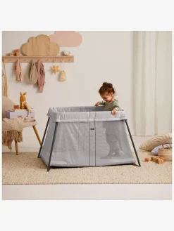 BabyBjörn Light Weekendseng, Silver inkl Overtrækslagen