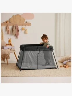 BabyBjörn Light Weekendseng, Black inkl. Overtrækslagen