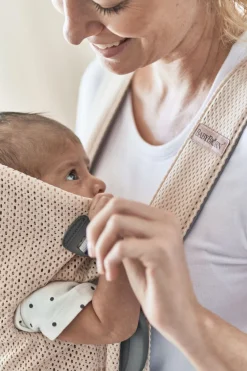 BabyBjörn Mini Bæresele 3D Mesh, Pearly Pink