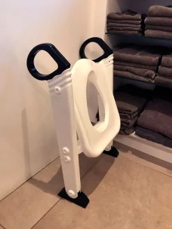 BabyDan Toilet Trainer, White/Black