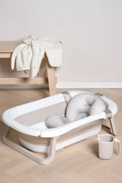 Beemoo CARE Assist Badekar inkl. Badestøtte Stativ & Skyllekande, Beige