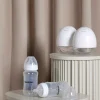 Beemoo CARE Wearable Elektrisk Brystpumpe Dobbelt inkl. Modermælksflaske 240 ml 2-pak