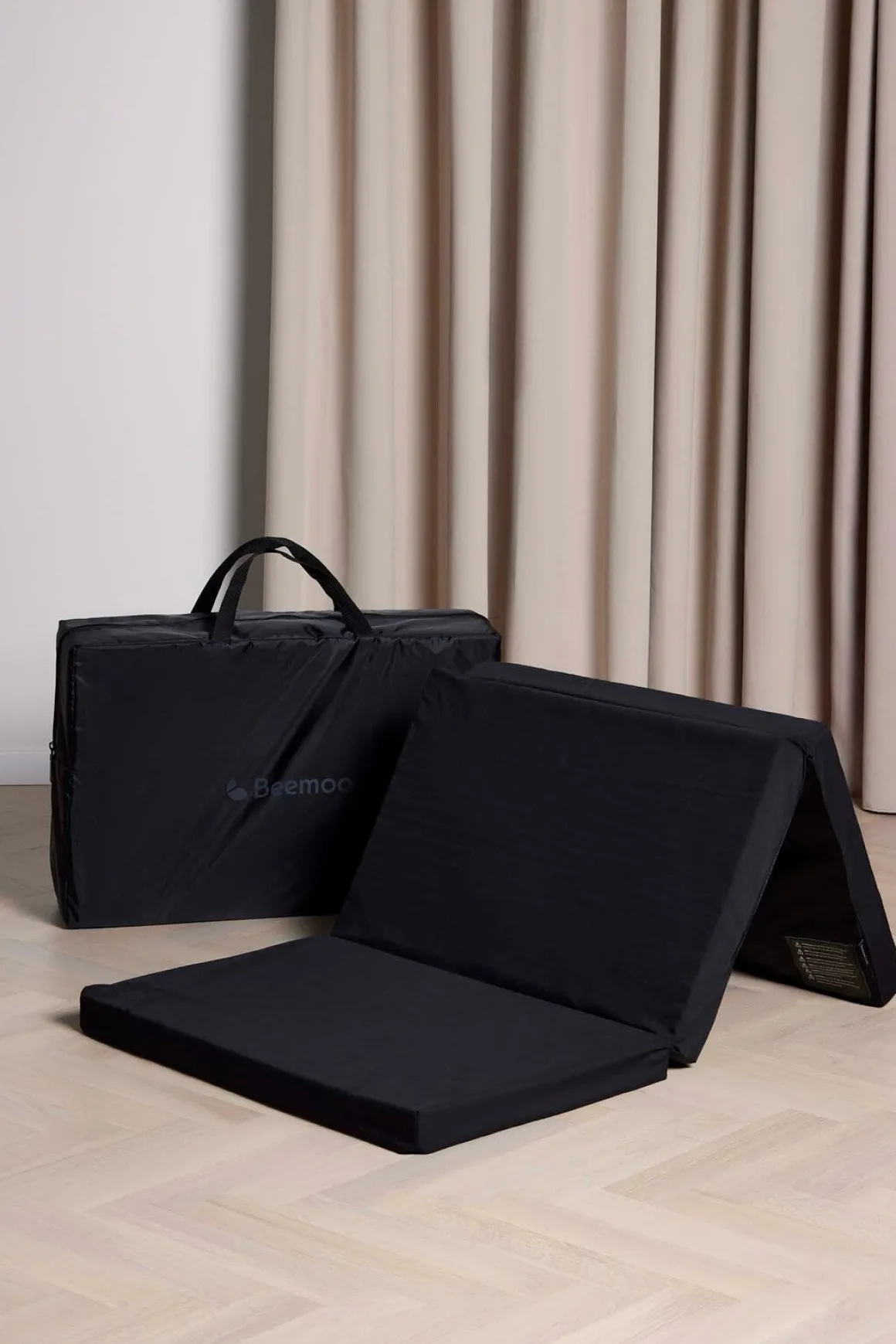 Beemoo CARE Weekendseng inkl. Madras, Black