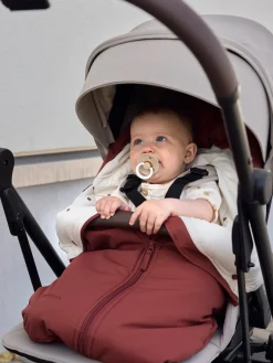 Beemoo Light Kørepose, Maroon Berry