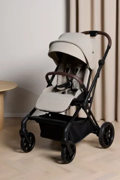 Beemoo Pro Twist Duovogn Inkl. Cybex Aton B2 Autostol Baby & Base, Latte Beige/Volcano Black