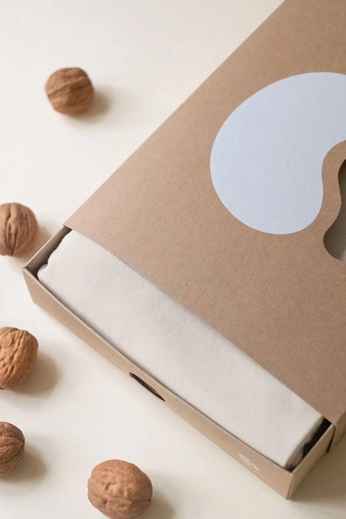 Coracor Strækvikle Natural Dye, Walnut