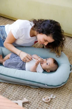 DockATot Deluxe+ Babynest, Marine Chambray
