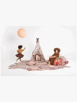 DockATot Present Tense Pude, Theodosia