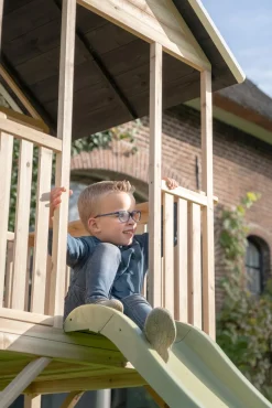 EXIT Panorama 300 Legehus med Rutsjebane