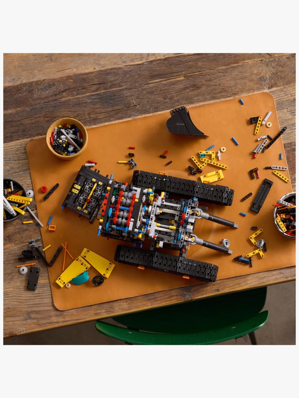 LEGO Technic 42215 Volvo EC500 Hybrid-gravemaskine