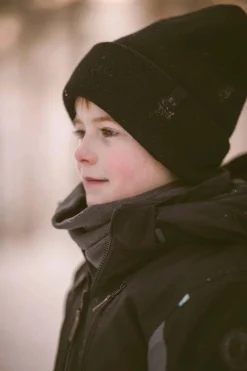 Lindberg Dallas Hue, Sort