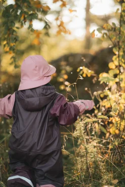 Lindberg Hjuvik Regnhat, Rose