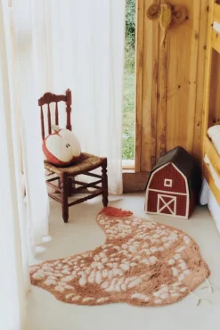 Lorena Canals  Vaskbart Gulvtæppe Høne 110x100