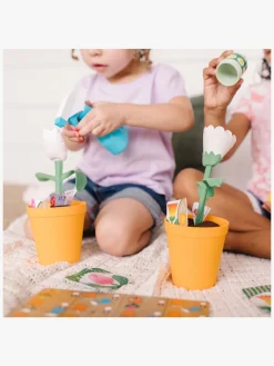 Melissa & Doug Let's Explore Havelegesæt med 2 Blomster