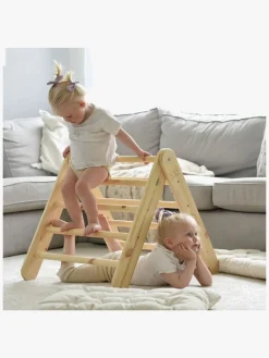 Meowbaby Klatretrekant, Natur