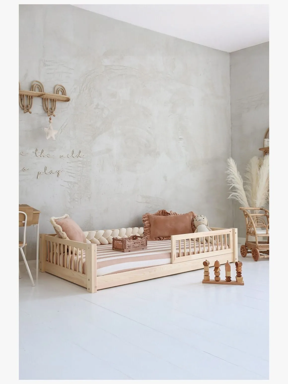 Minitude CONNOR Junior-/Montessori-seng 90x190, Natur