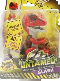 Untamed Roaring Dinos Face off Raptor Slash