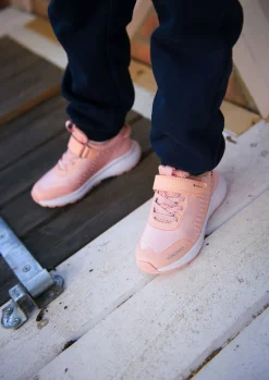 Viking Aery Tau 1V Mid GTX Sneakers, Peach